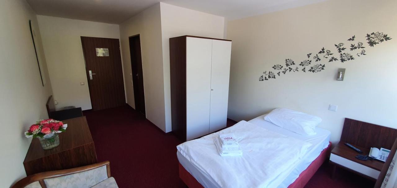 Hotel Poock Haan Luaran gambar